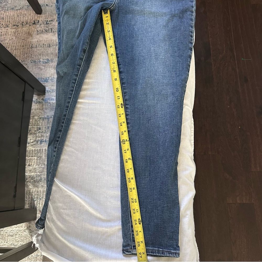 Pistola Skinny Fit Jeans Women's Size 33 Medium Wash Stretch Denim - Picture 9 of 9